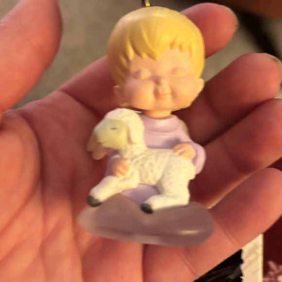 Mary’s angel #9 hallmark ornament - Picture 2 of 3